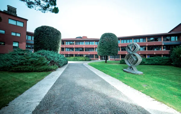 
Bando Intraprendere nel sociale 2026